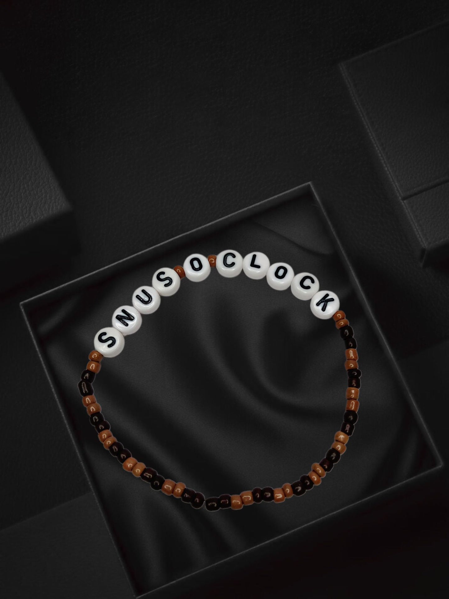 SNUS O'CLOCK Bracelets
